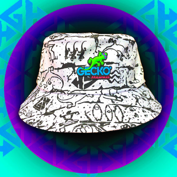 Gecko Wall Black & White Bucket Hat